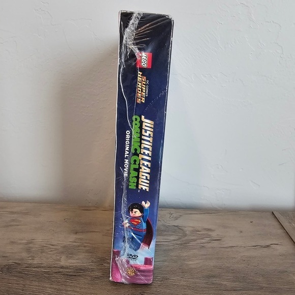 Lego Justice League Cosmic Clash DVD + Lego Minifigure DC Super Heroes Movie - Picture 6 of 8